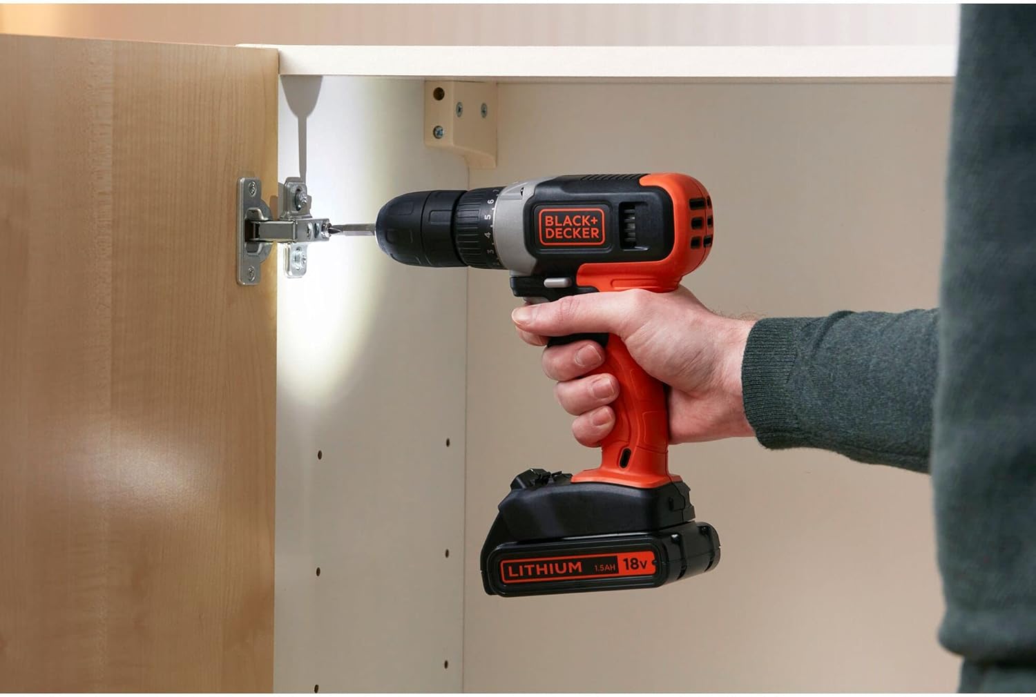 Taladro Atornillador BLACK+DECKER BCD001
