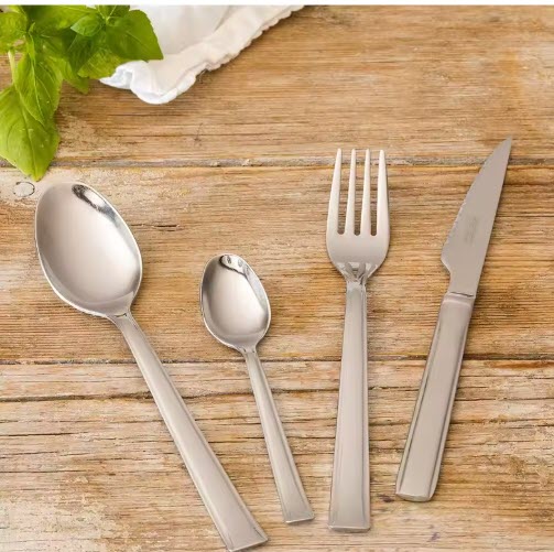 Set de cubiertos Monix Europa 