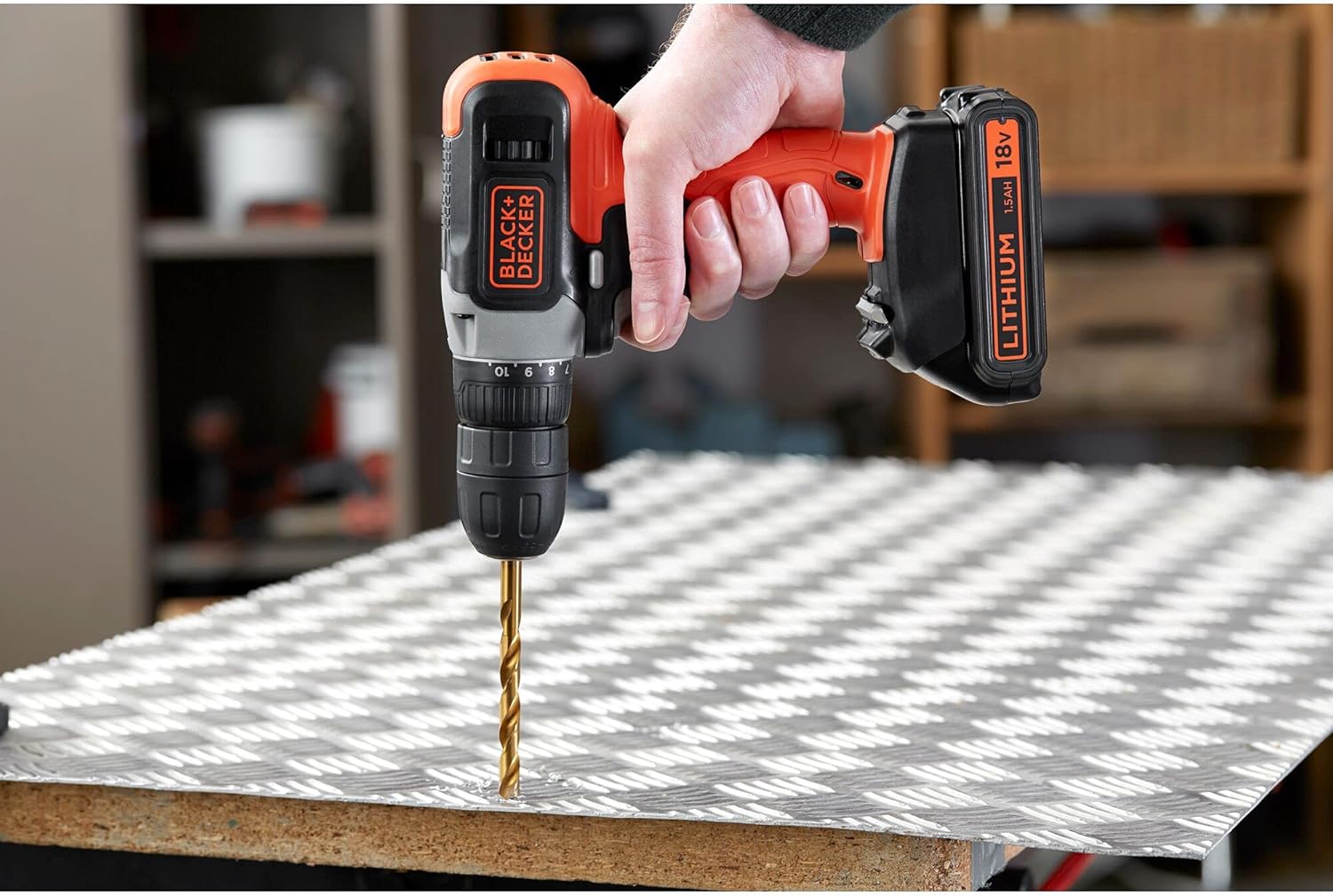 Taladro Atornillador BLACK+DECKER BCD001