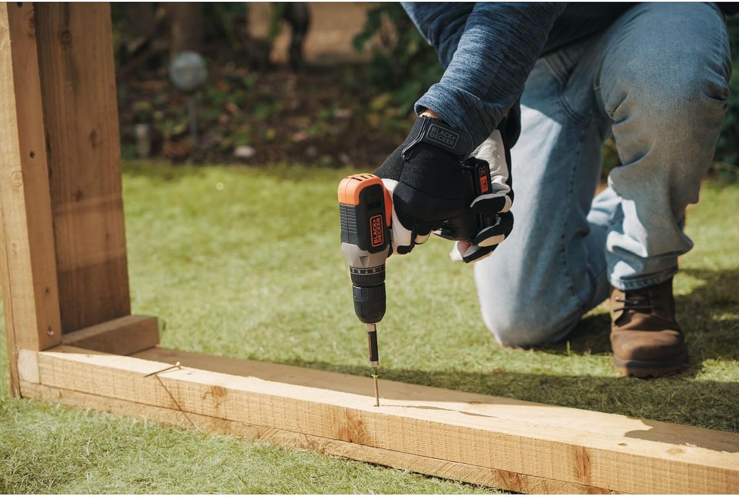 Taladro Atornillador BLACK+DECKER BCD001