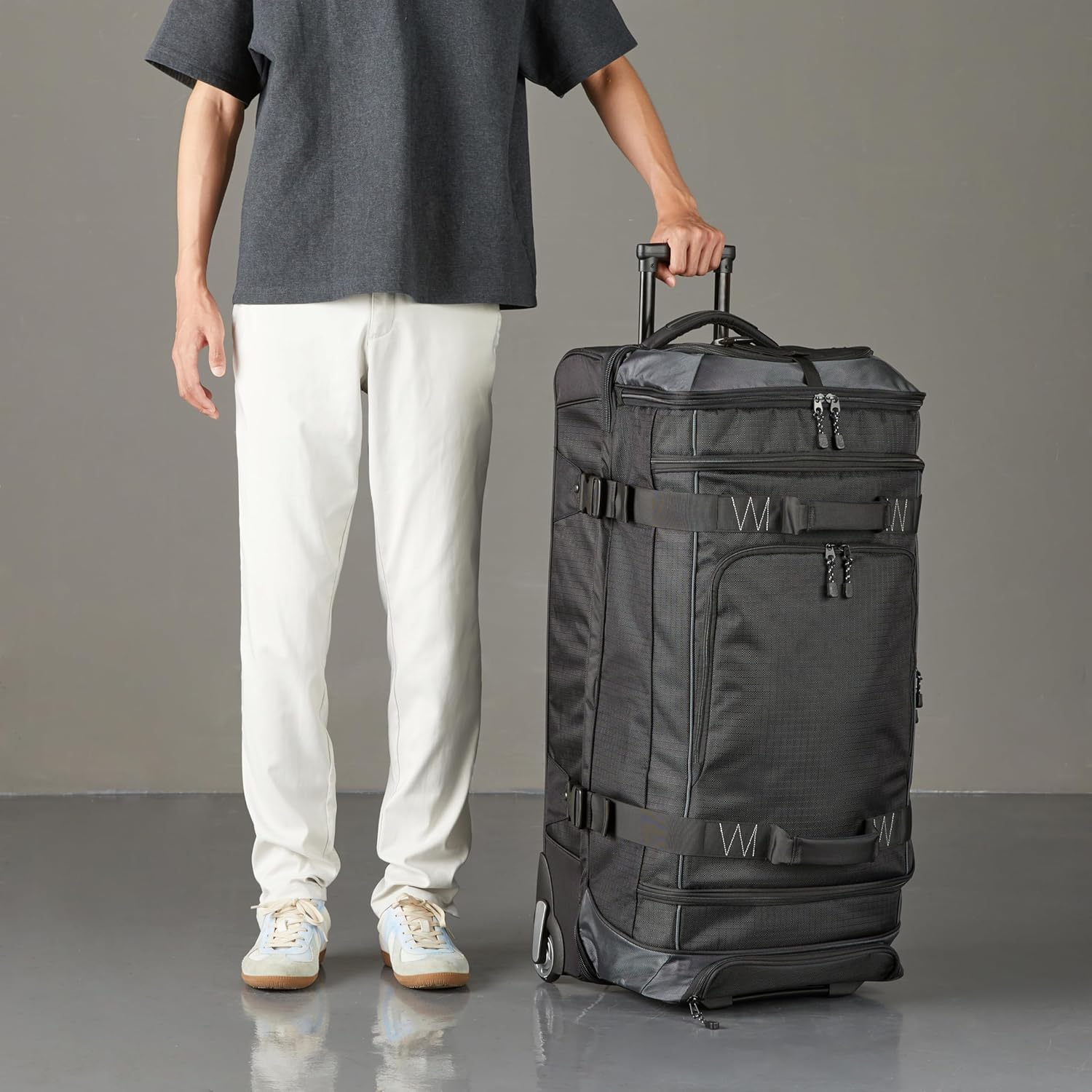 Amazon Basics Bolsa de Viaje con Ruedas