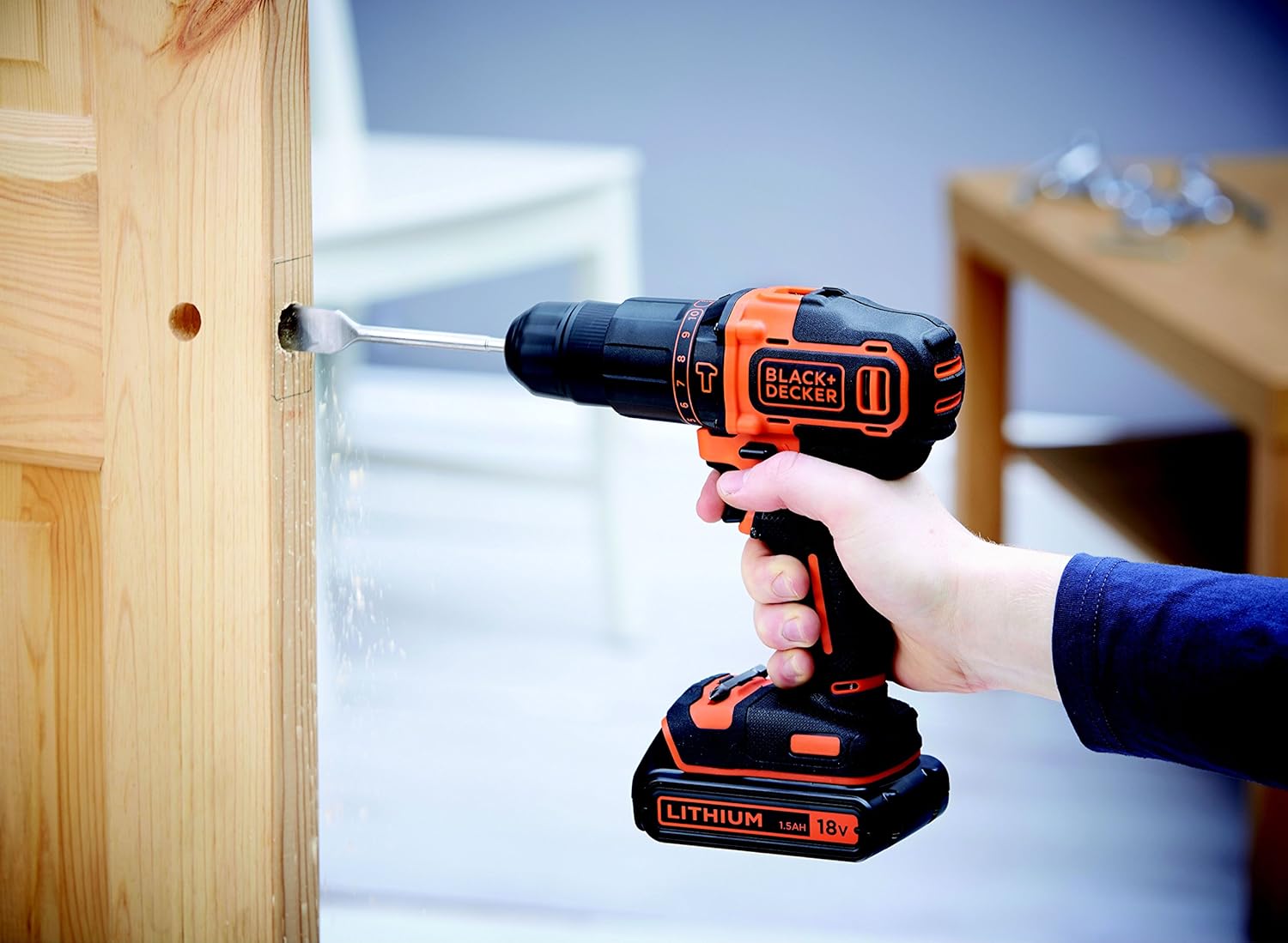 Taladro atornillador BLACK+DECKER 18BOA