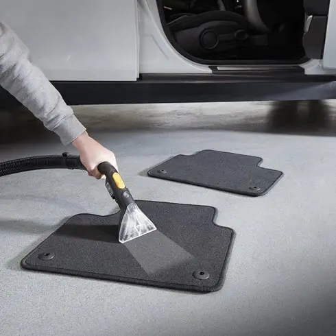 Aspirador con limpiador de tapicería Vacmaster