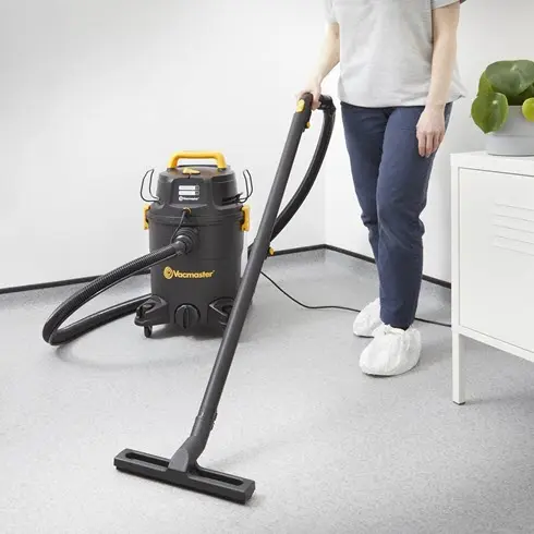 Aspirador con limpiador de tapicería Vacmaster