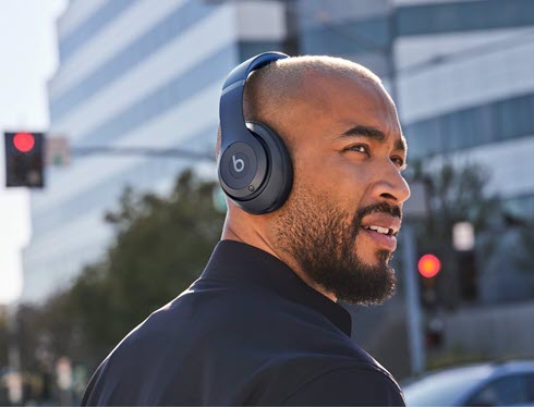 Auriculares Beats Studio Pro con cancelación de ruido en Oferta